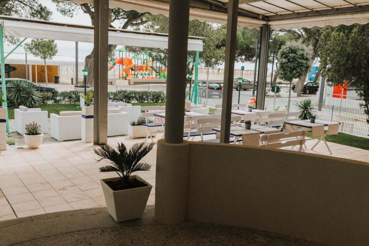 Hotel Villa Franca Lignano Sabbiadoro Exterior foto
